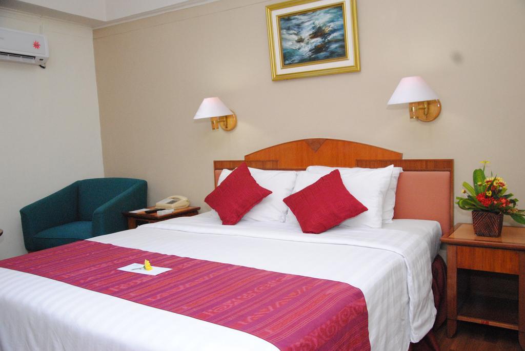 Sahid Kawanua Hotel Manado Exterior photo