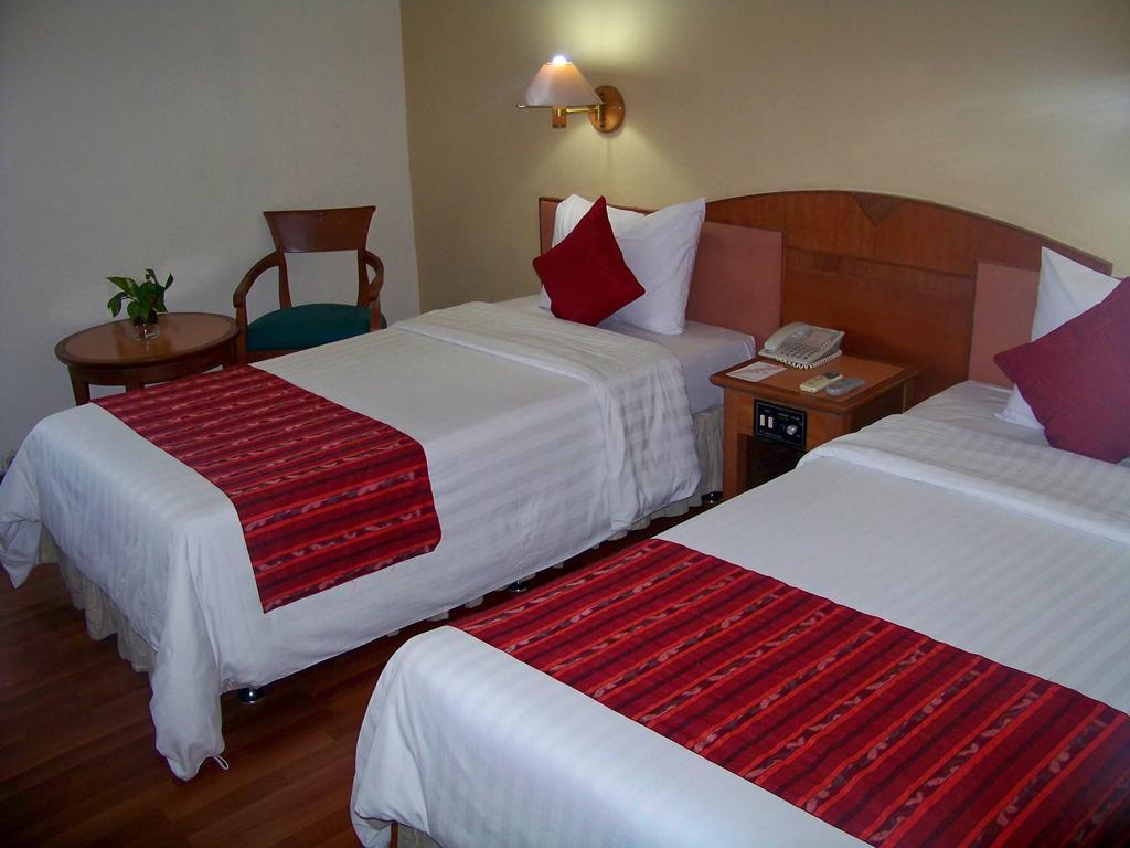 Sahid Kawanua Hotel Manado Exterior photo