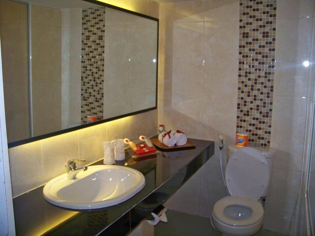 Sahid Kawanua Hotel Manado Exterior photo